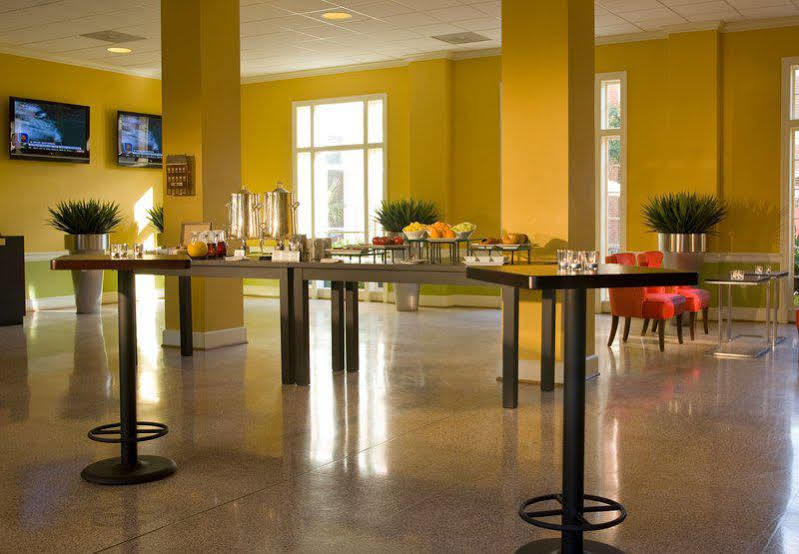 College Park Marriott Hotel & Conference Center Экстерьер фото